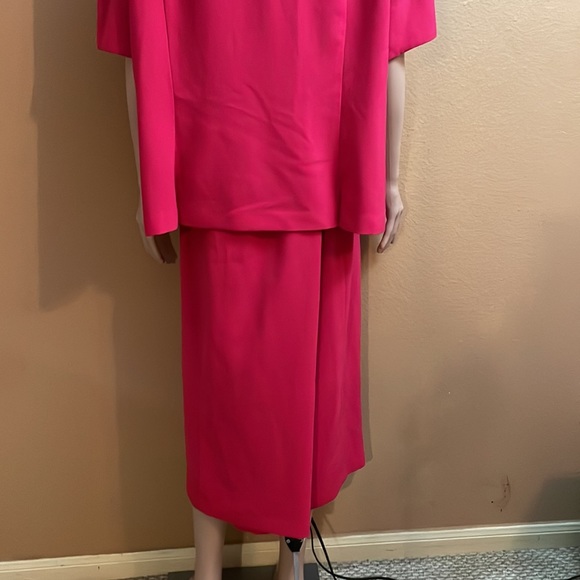 Pink Suit (2 pc) - Picture 12 of 16